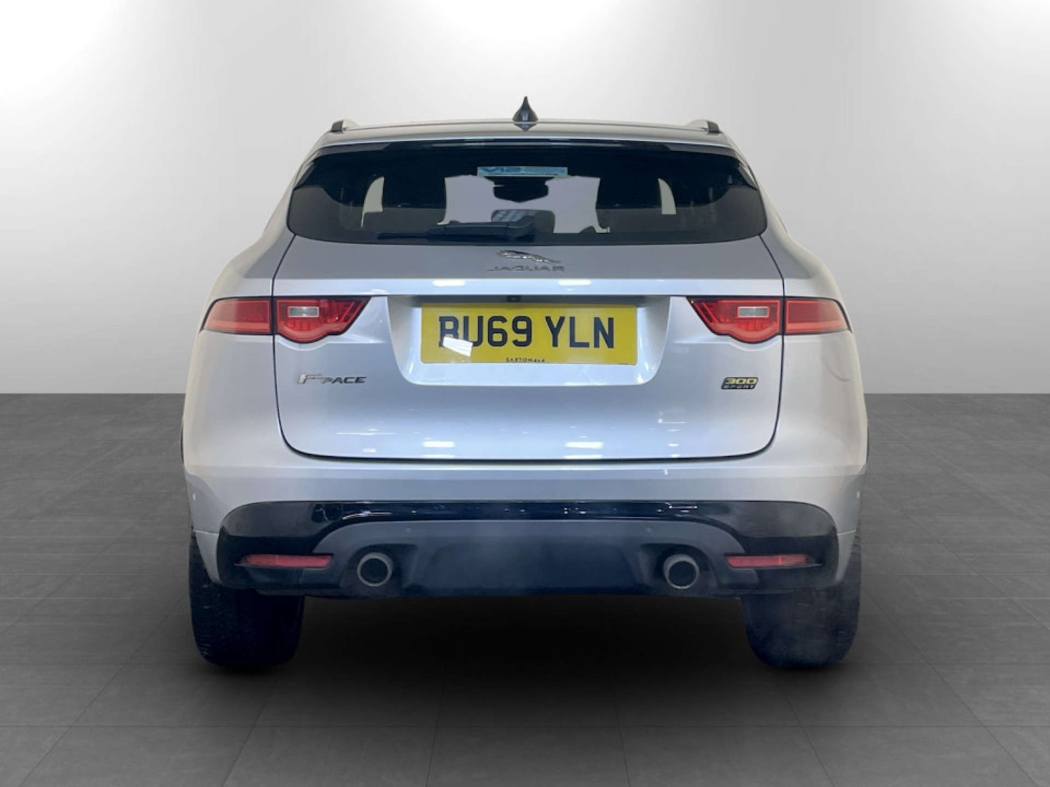 Used Jaguar F-Pace 2019 for sale - 77249243: Photo 9