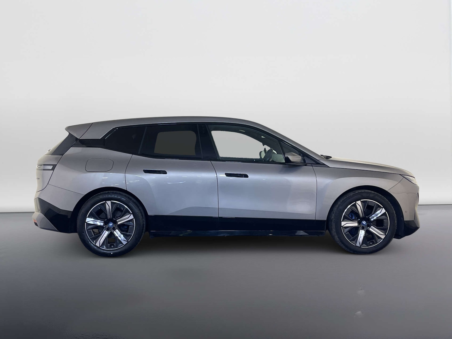 Used BMW iX 2023 for sale - 77933999: Photo 11