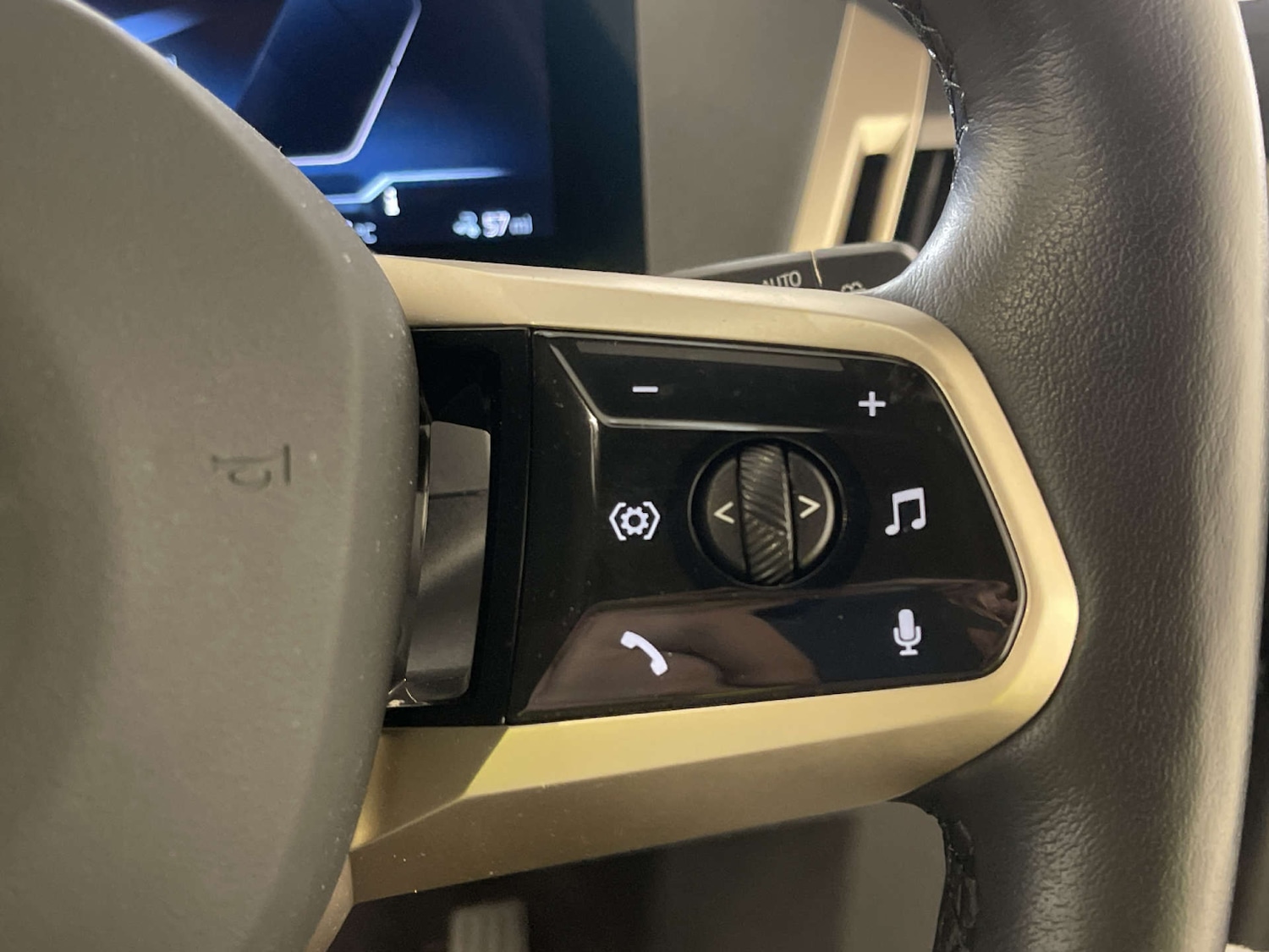 Used BMW iX 2023 for sale - 77933999: Photo 19