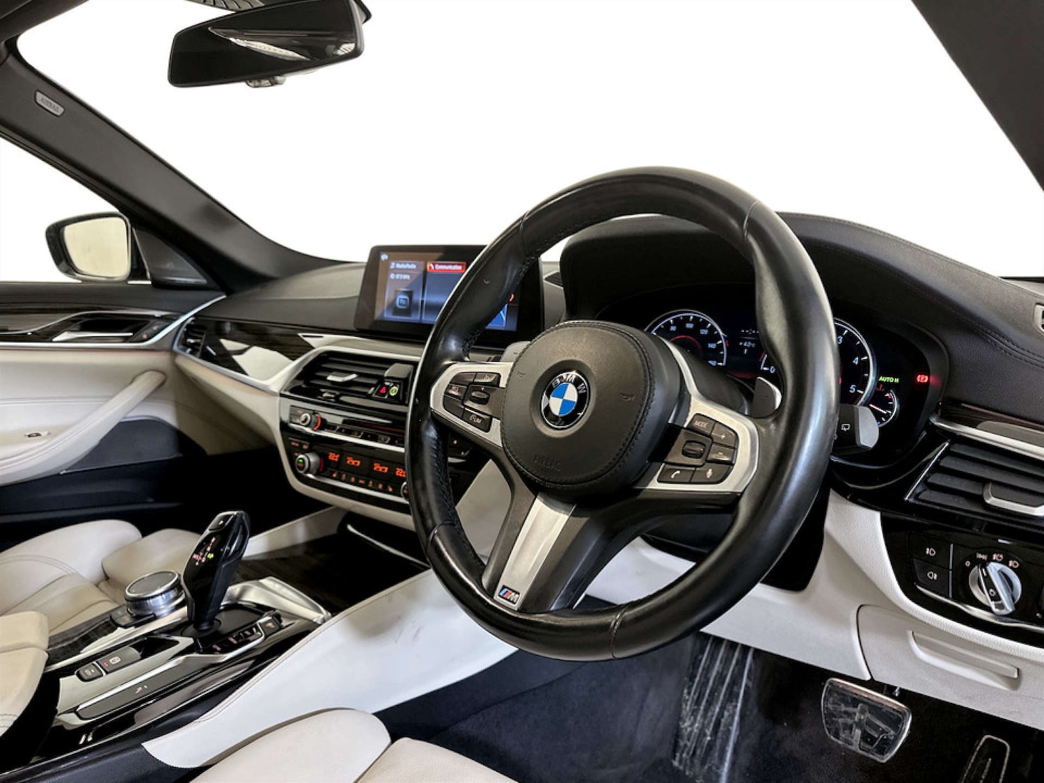 Used BMW 5 Series 2018 for sale - 77185317: Photo 15