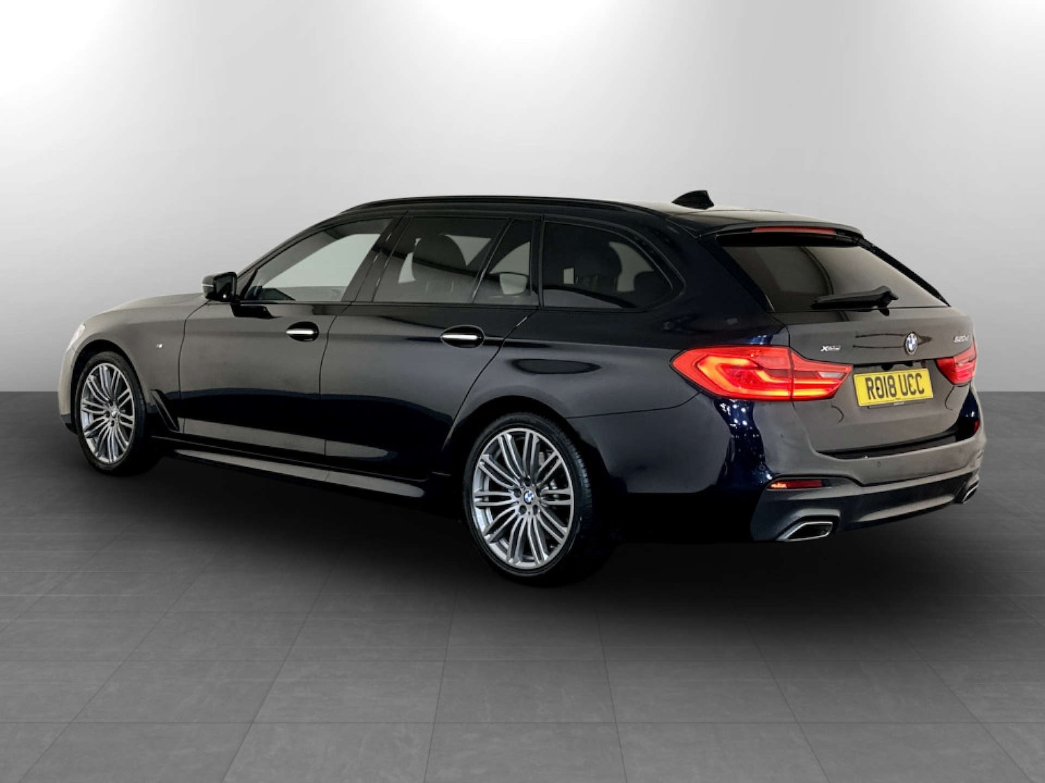 Used BMW 5 Series 2018 for sale - 77185317: Photo 8