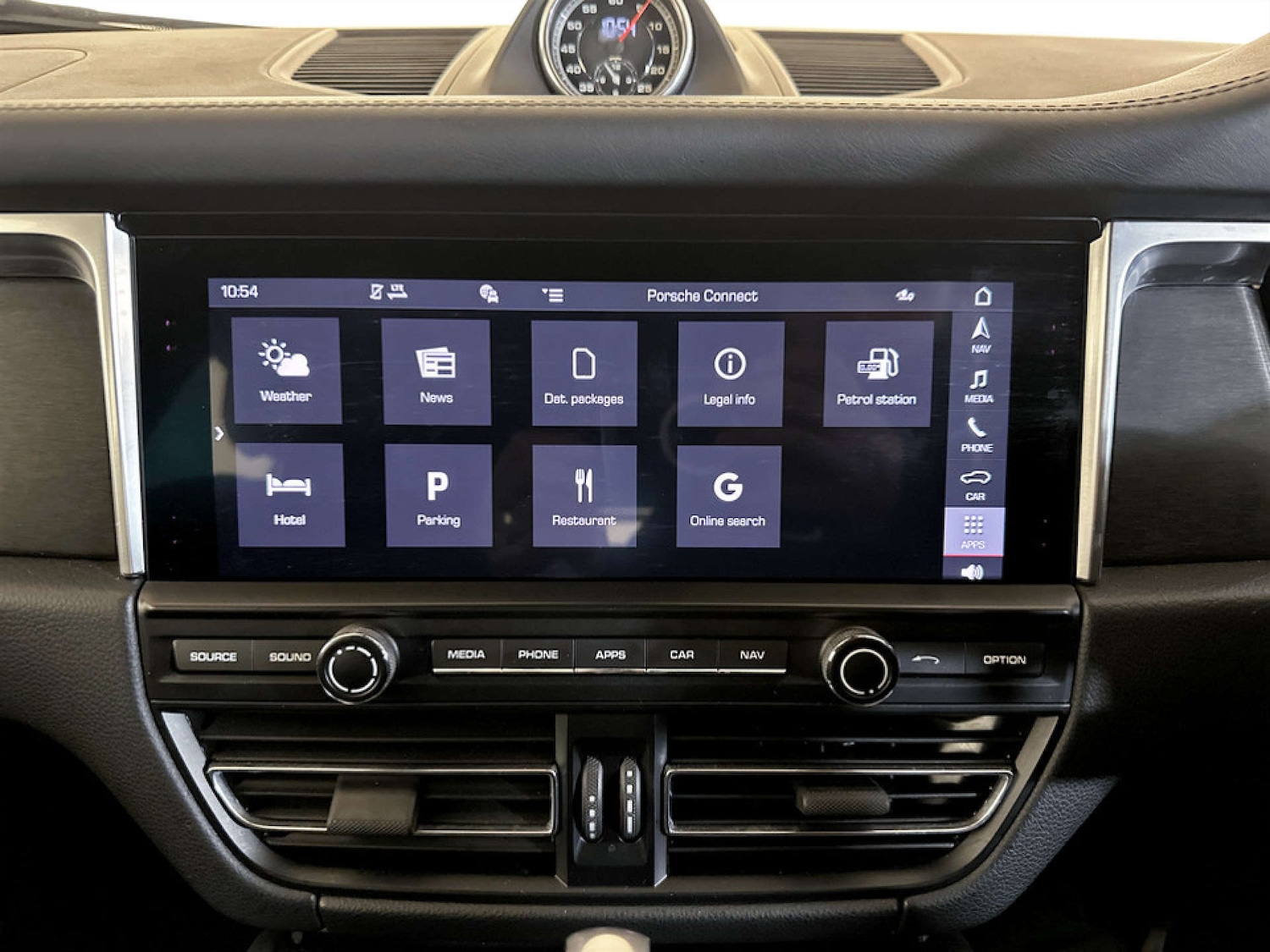 Used Porsche Macan 2020 for sale - 77283222: Photo 30