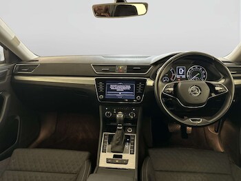 Used Skoda Superb 2021 for sale - 78392687: Photo