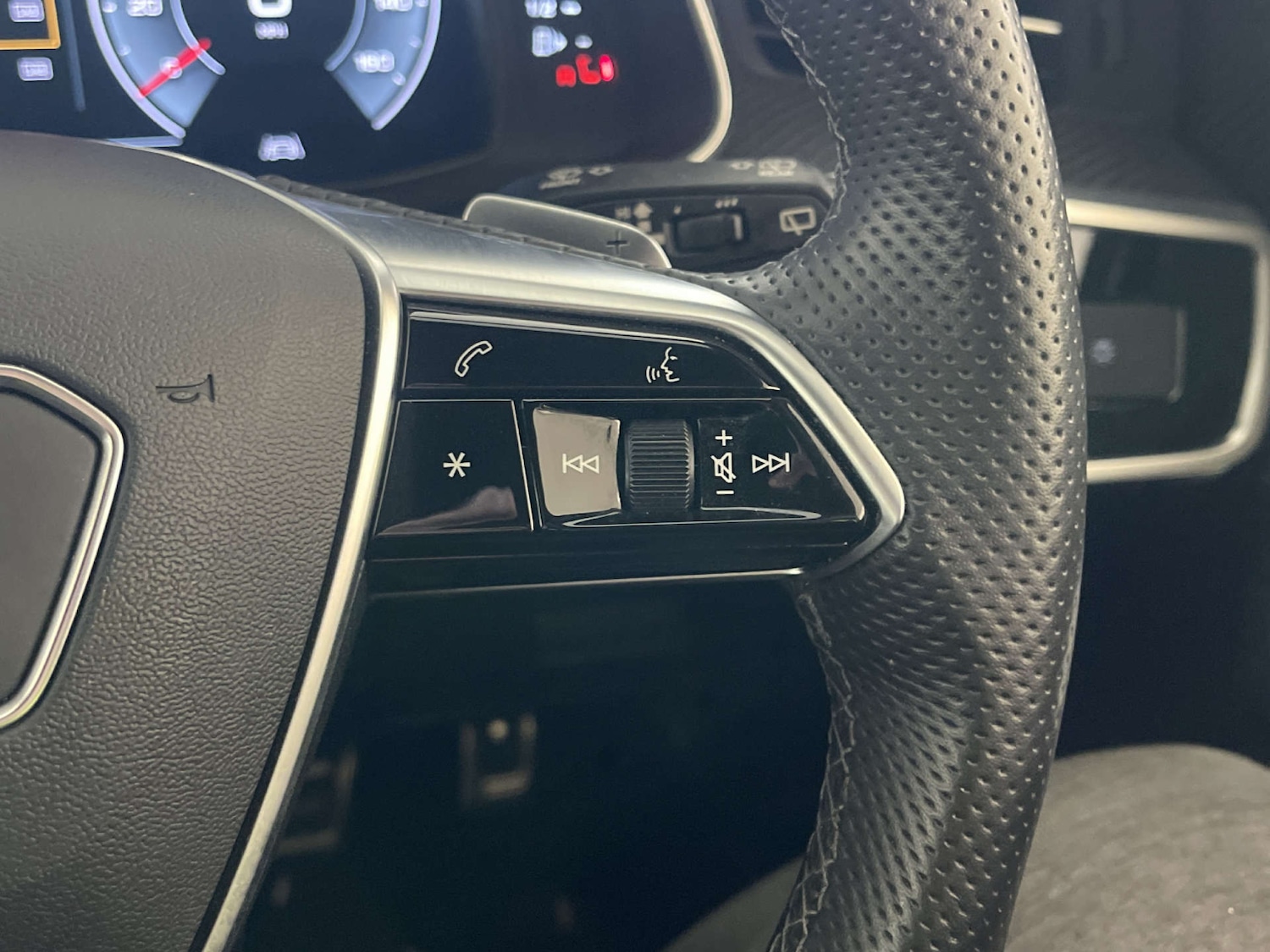 Used Audi A6 Avant 2023 for sale - 78111356: Photo 19