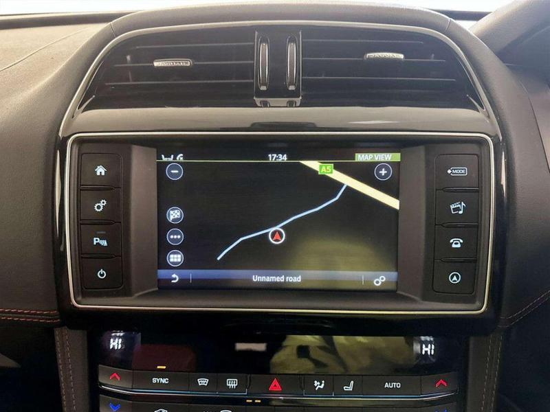 Used Jaguar F-Pace 2018 for sale - 76826025: Photo 21