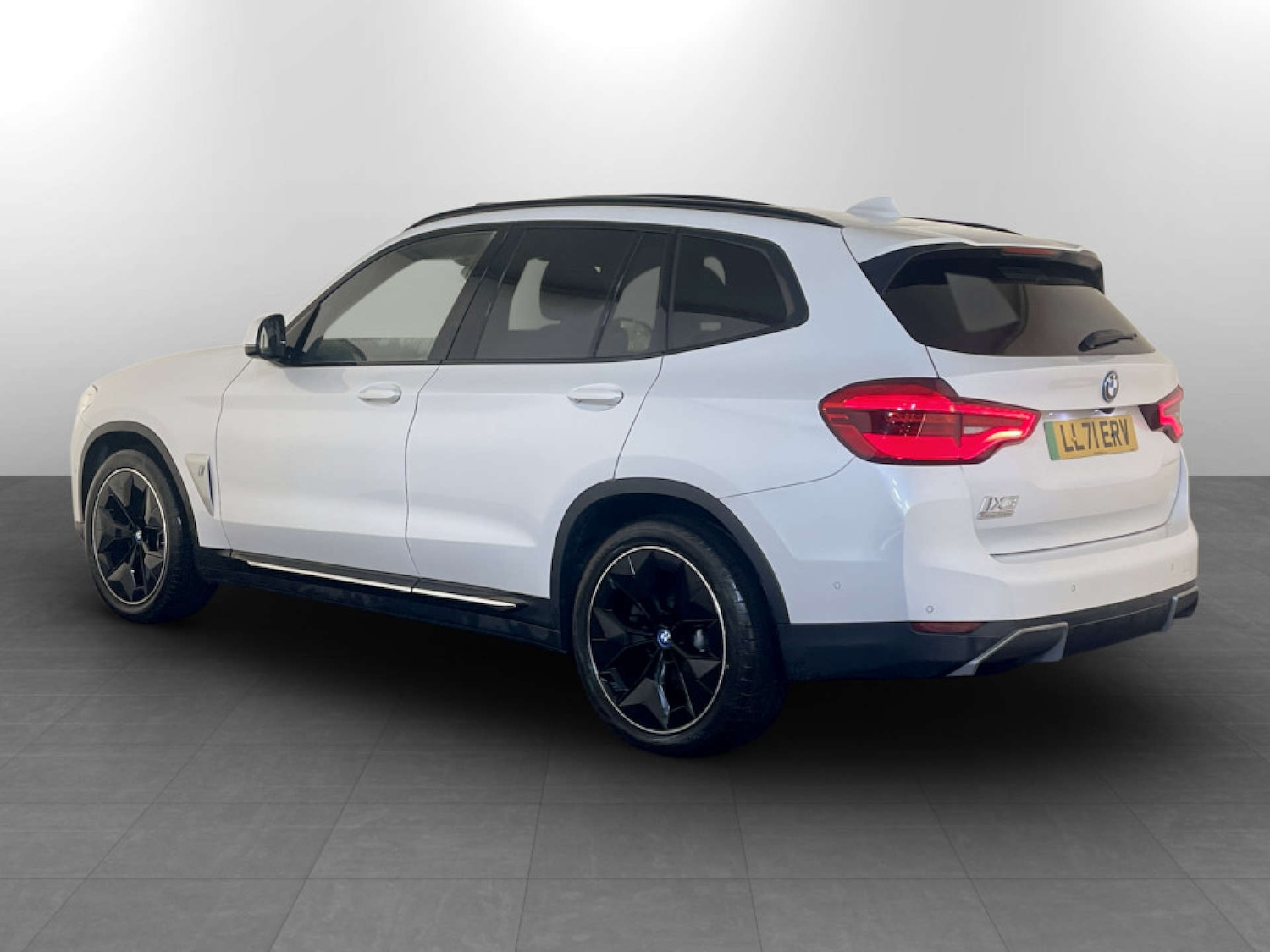 Used BMW iX3 2021 for sale - 77211756: Photo 8