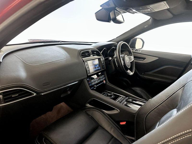 Used Jaguar F-Pace 2018 for sale - 76649734: Photo 12