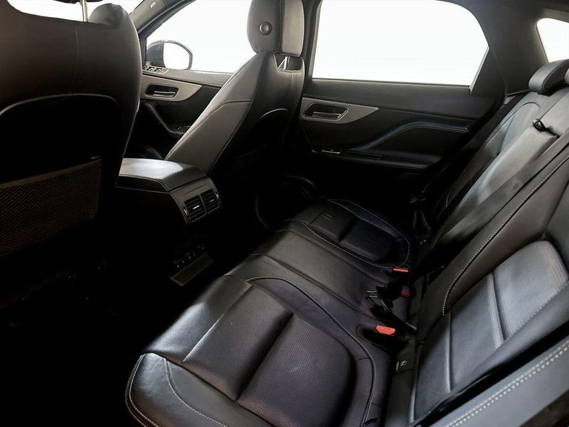 Used Jaguar F-Pace 2018 for sale - 76649734: Photo 14