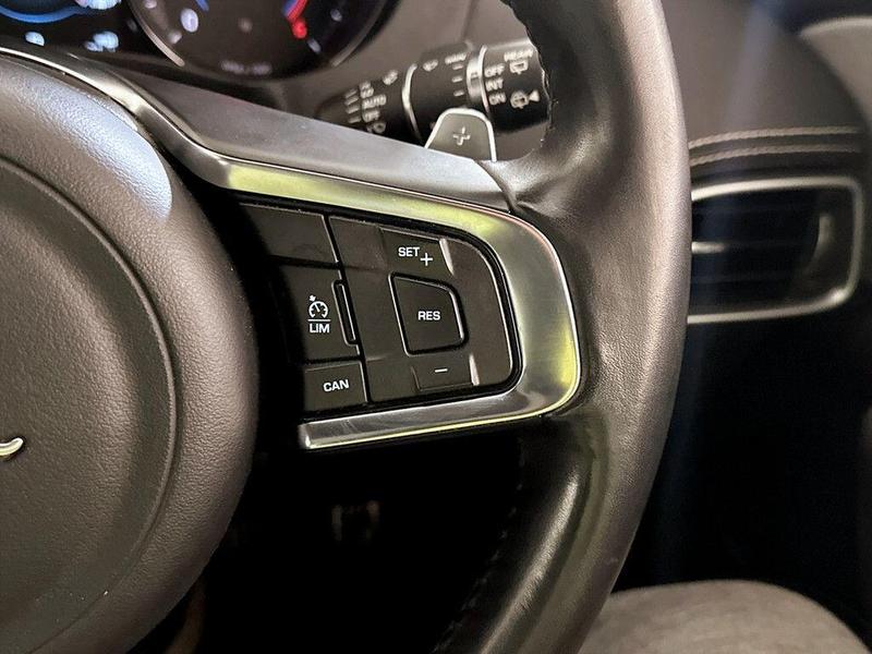 Used Jaguar F-Pace 2018 for sale - 76649734: Photo 20