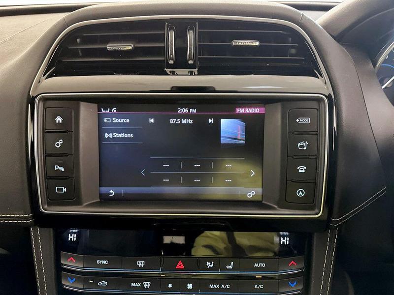 Used Jaguar F-Pace 2018 for sale - 76649734: Photo 22