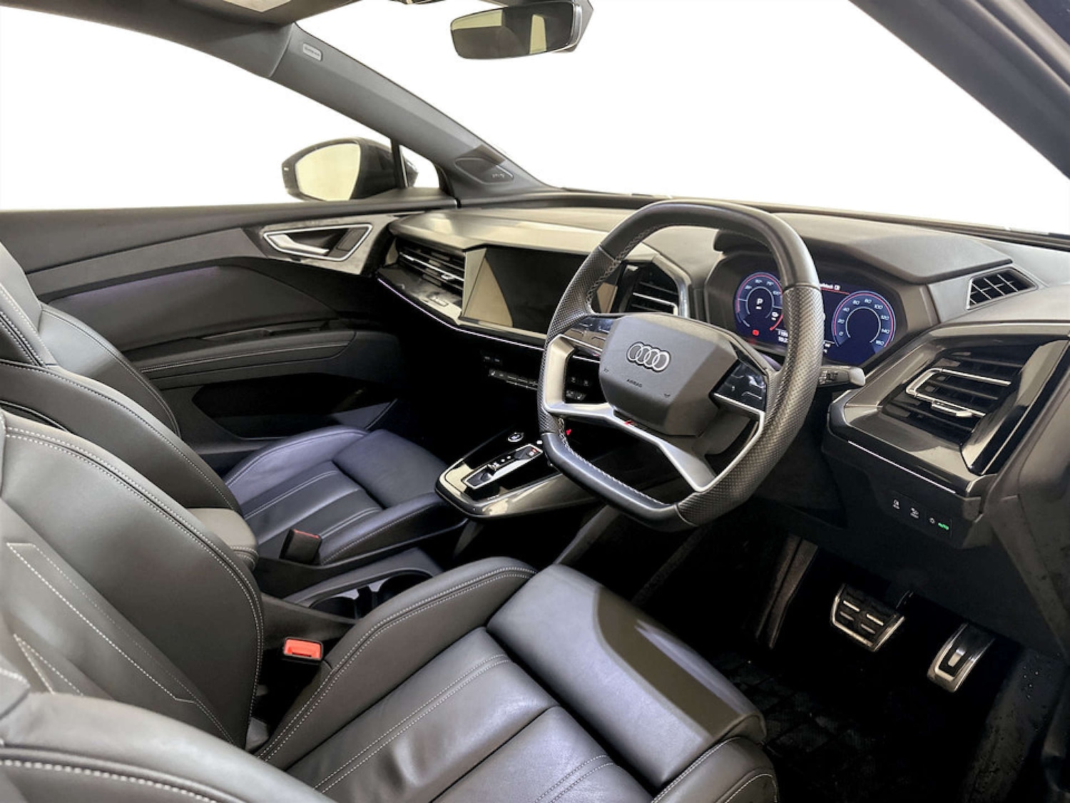 Used Audi Q4 e-tron 2023 for sale - 77775404: Photo 16