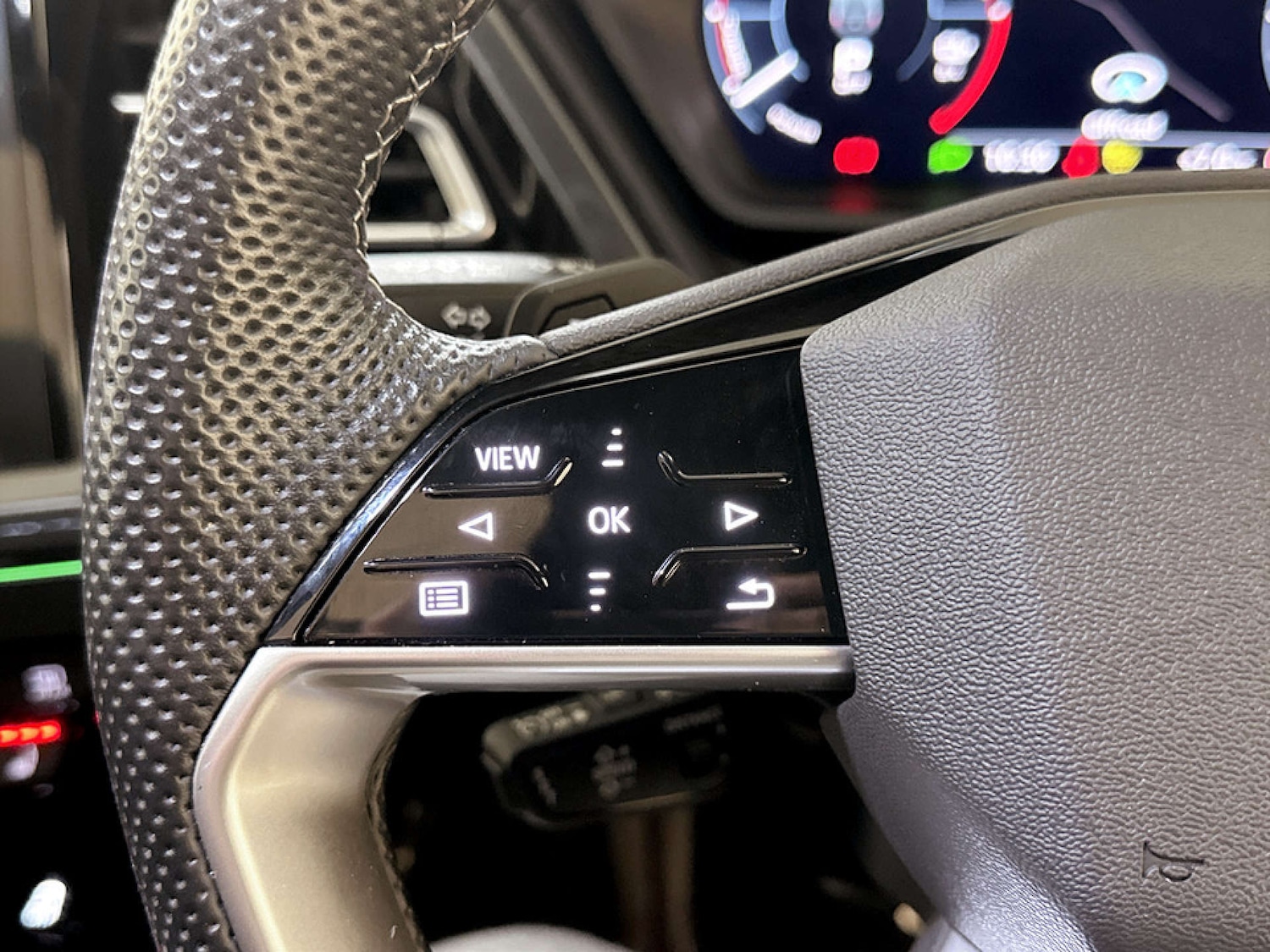 Used Audi Q4 e-tron 2023 for sale - 77775404: Photo 18