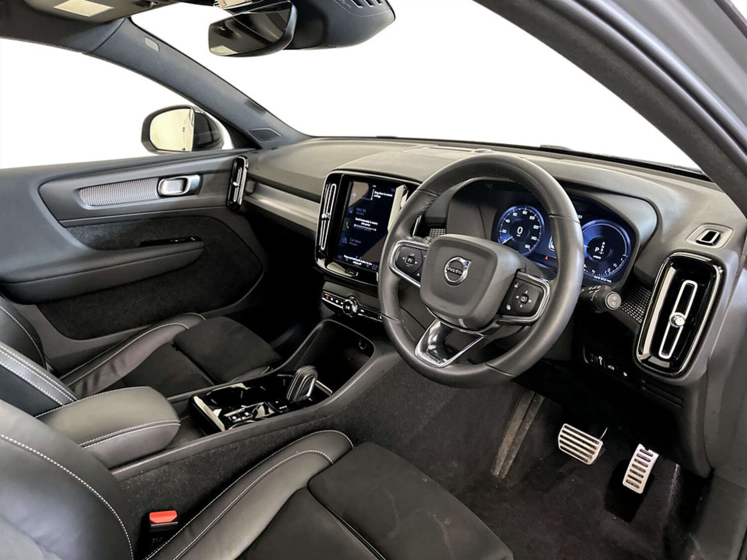 Used Volvo XC40 2022 for sale - 77523305: Photo 15