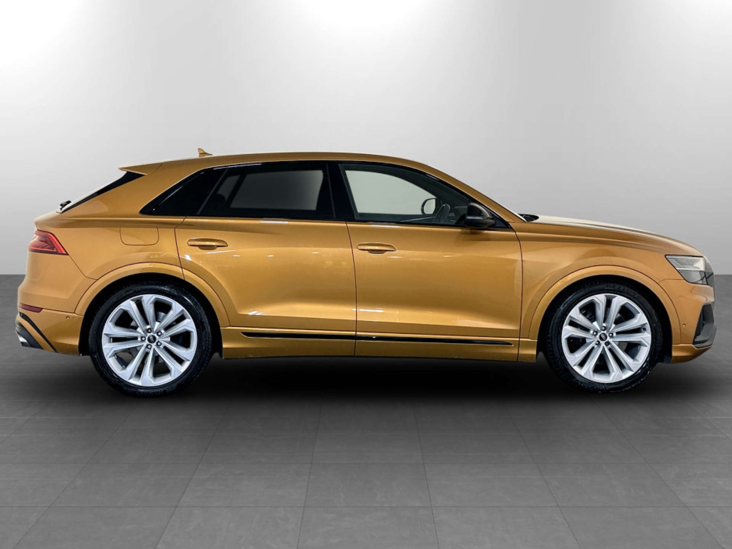Used Audi Q8 2021 for sale - 77184969: Photo 11