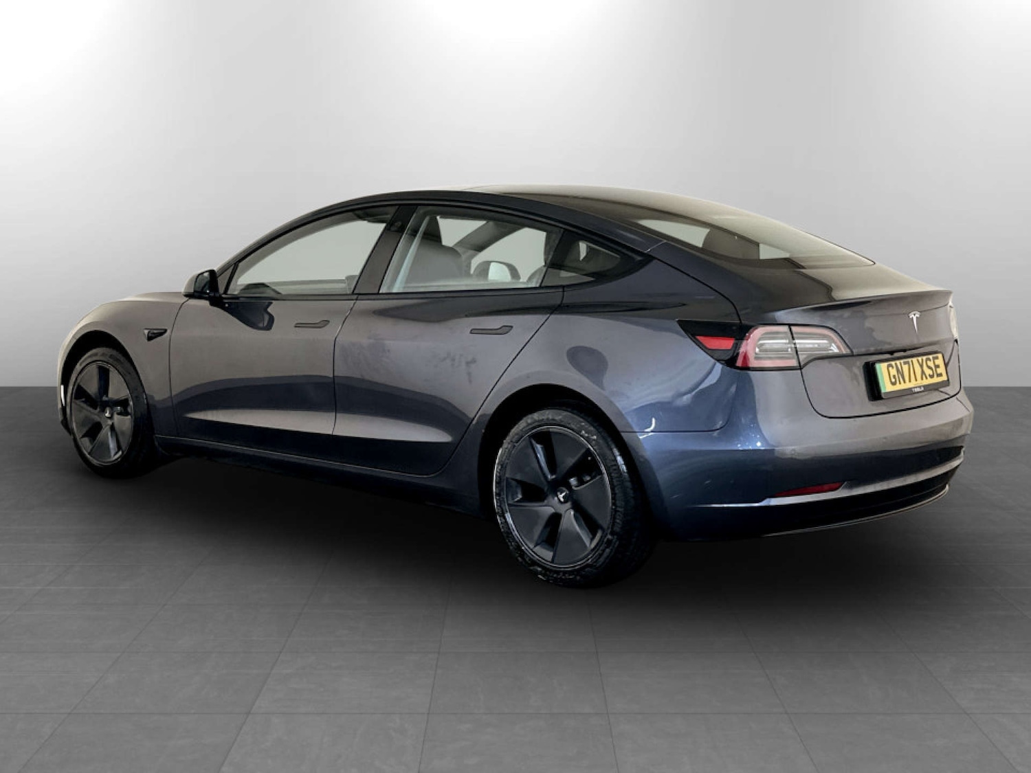 Used Tesla Model 3 2021 for sale - 77342143: Photo 8