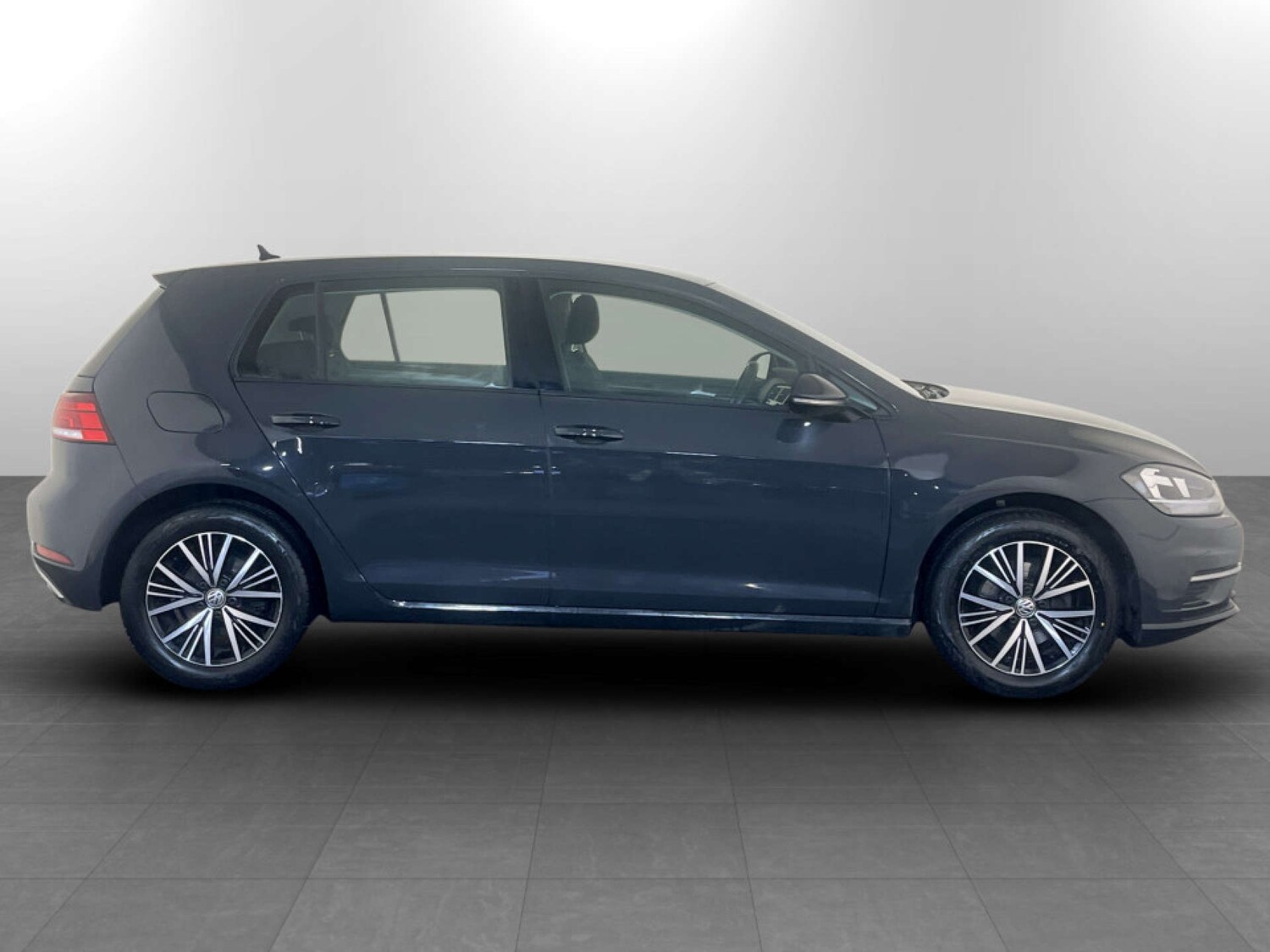 Used Volkswagen Golf 2018 for sale - 77618855: Photo 11