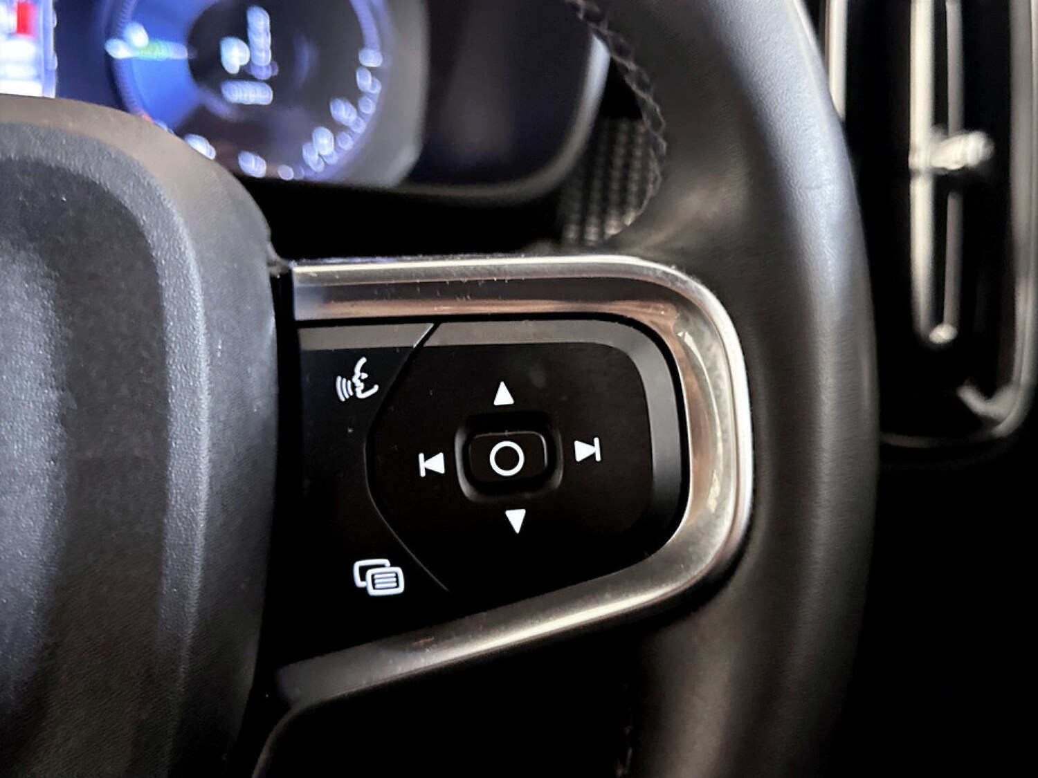 Used Volvo XC40 2021 for sale - 77506914: Photo 19