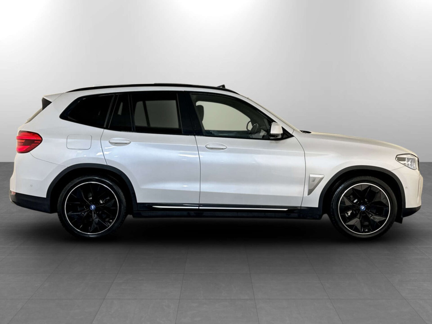 Used BMW iX3 2021 for sale - 77523236: Photo 11