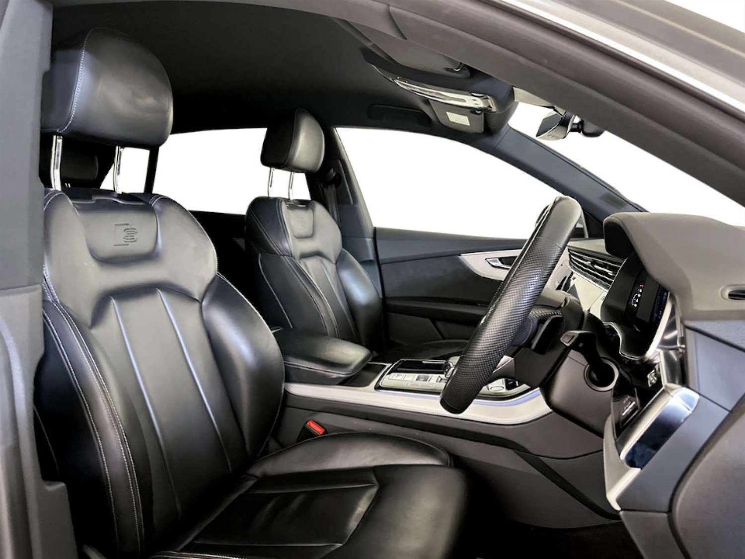 Used Audi Q8 2020 for sale - 77185055: Photo 13