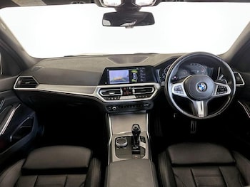 Used BMW 3 Series 2021 for sale - 76467622: Photo