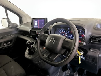 Used Citroen Berlingo 2021 for sale - 75343068: Photo