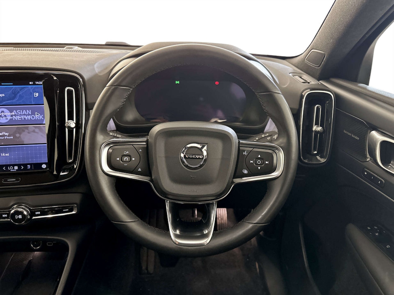 Used Volvo C40 2023 for sale - 77765821: Photo 17