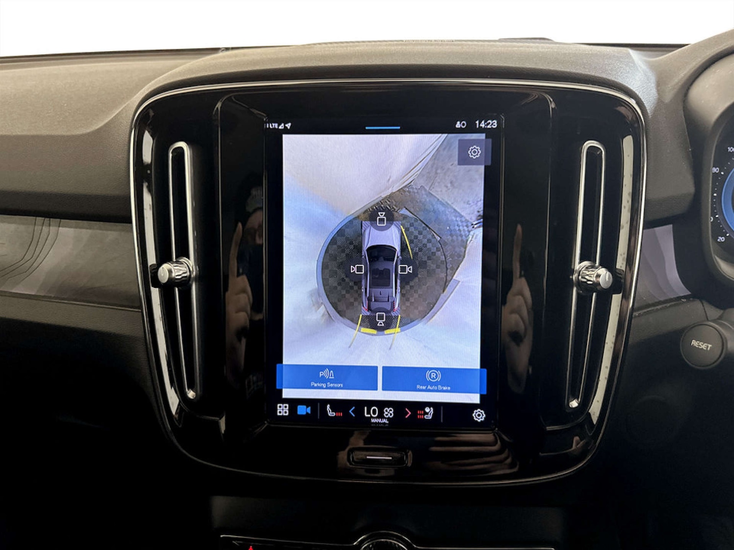 Used Volvo C40 2023 for sale - 77765821: Photo 21