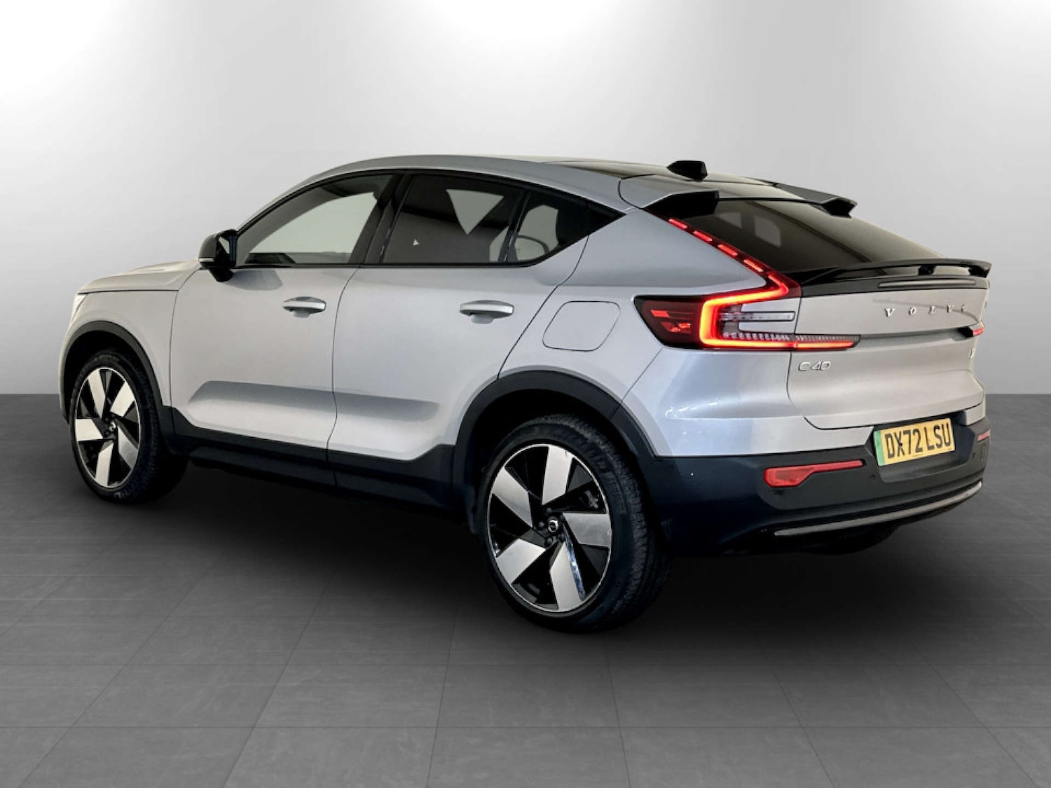 Used Volvo C40 2023 for sale - 77765821: Photo 8