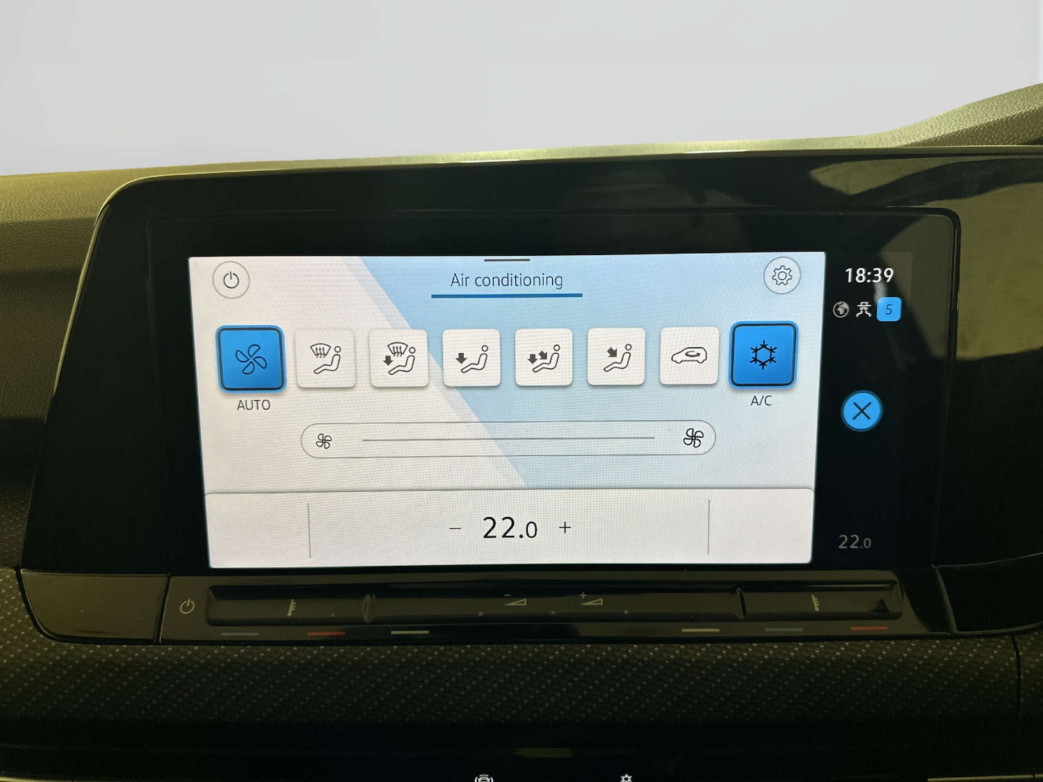 Used Volkswagen Golf 2020 for sale - 77968975: Photo 24