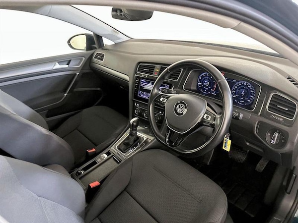 Used Volkswagen Golf 2018 for sale - 76228792: Photo 15