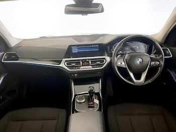 Used BMW 3 Series 2021 for sale - 76595487: Photo