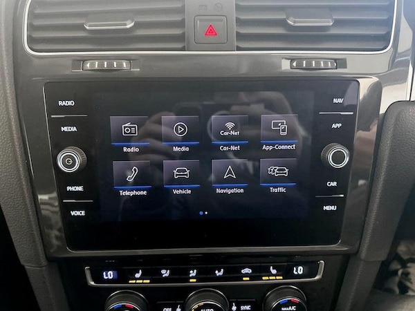 Used Volkswagen Golf 2020 for sale - 75997459: Photo 21