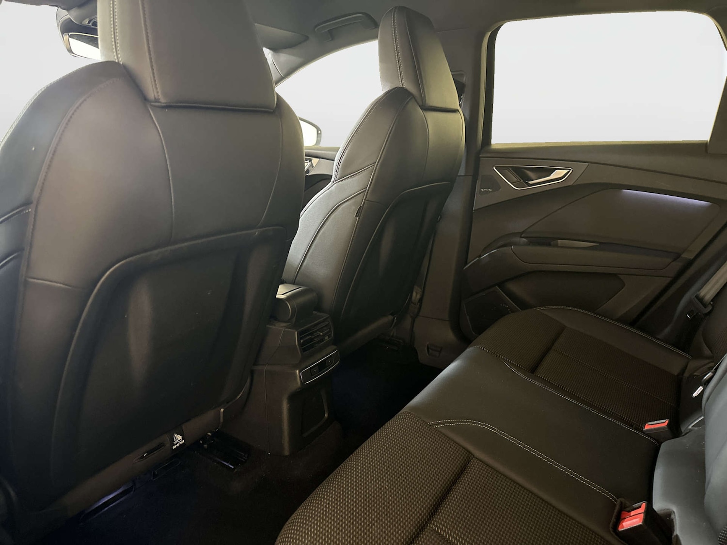 Used Audi Q4 e-tron 2021 for sale - 77888799: Photo 14