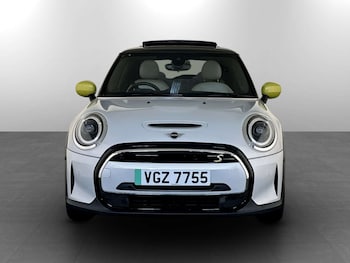 2021 - 135kW Cooper S Level 3 33kWh 3dr Auto