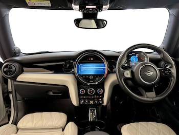 Used MINI Hatch 2021 for sale - 77681229: Photo