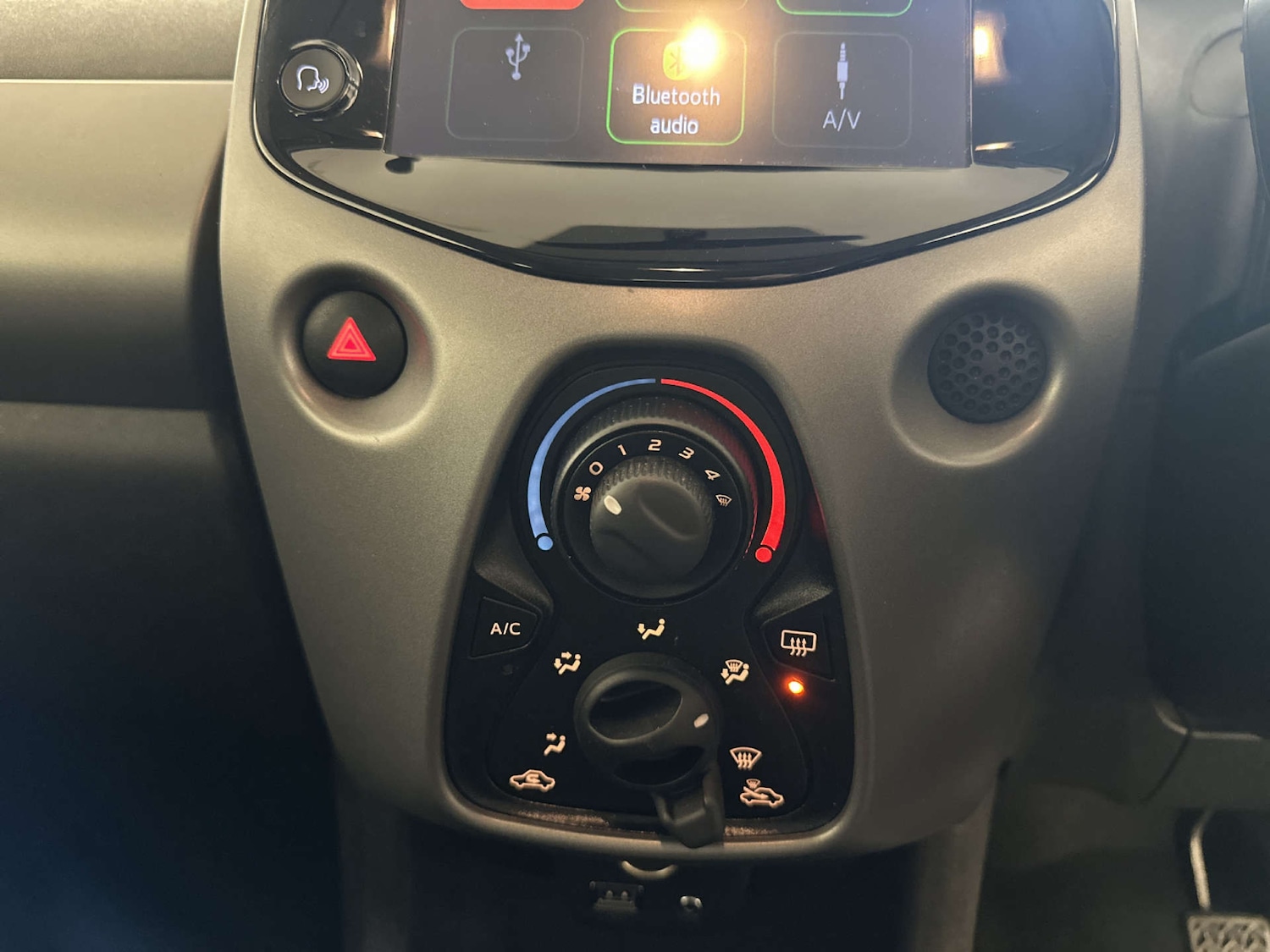 Used Toyota AYGO 2019 for sale - 78122985: Photo 23