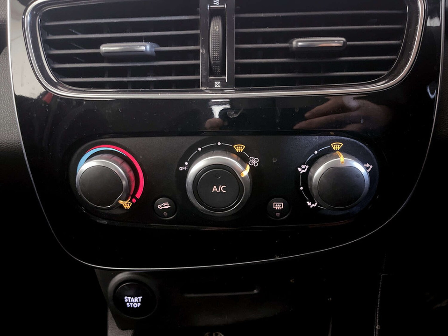 Used Renault Clio 2018 for sale - 77531849: Photo 23