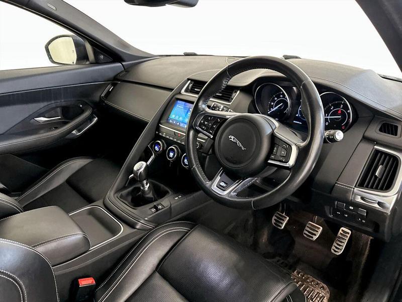 Used Jaguar E-Pace 2018 for sale - 76703140: Photo 15