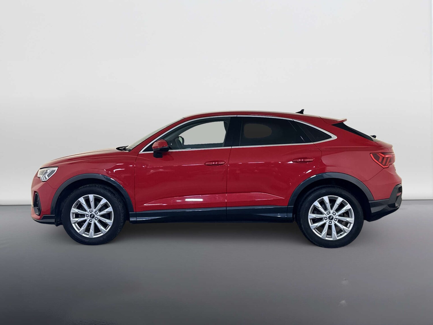 Used Audi Q3 2022 for sale - 77937231: Photo 7