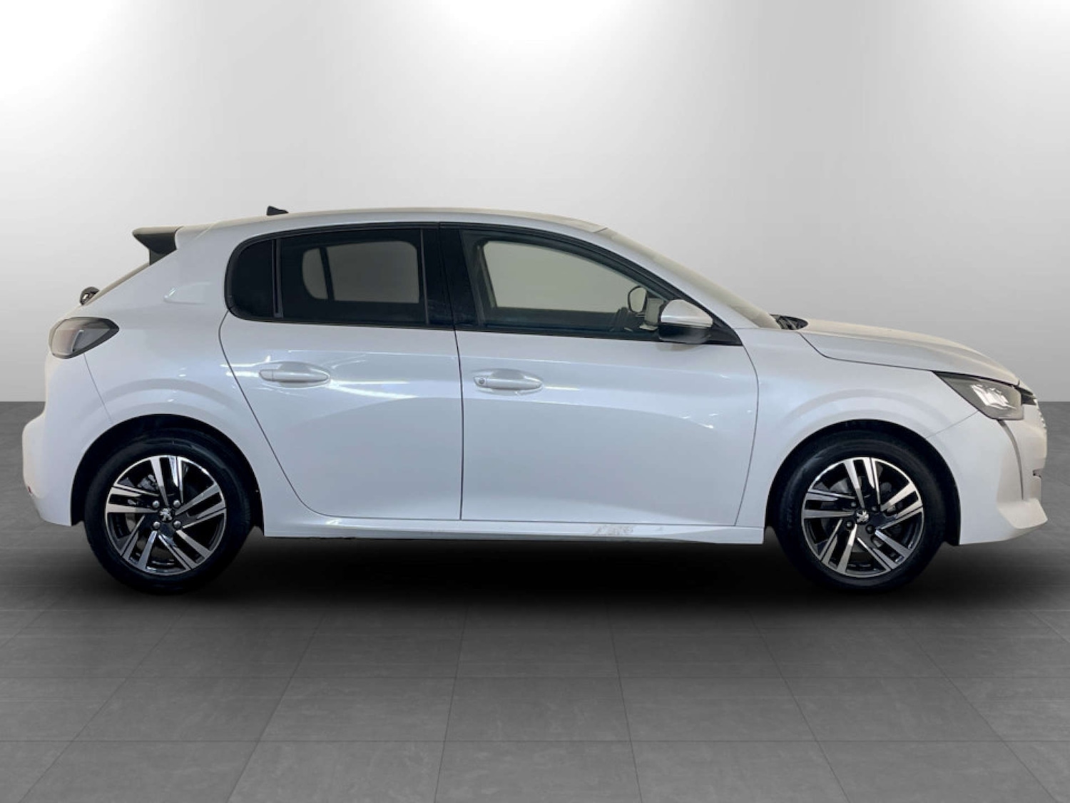 Used Peugeot 208 2021 for sale - 77210038: Photo 11