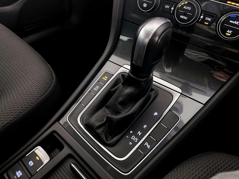 Used Volkswagen Golf 2020 for sale - 77151997: Photo 28