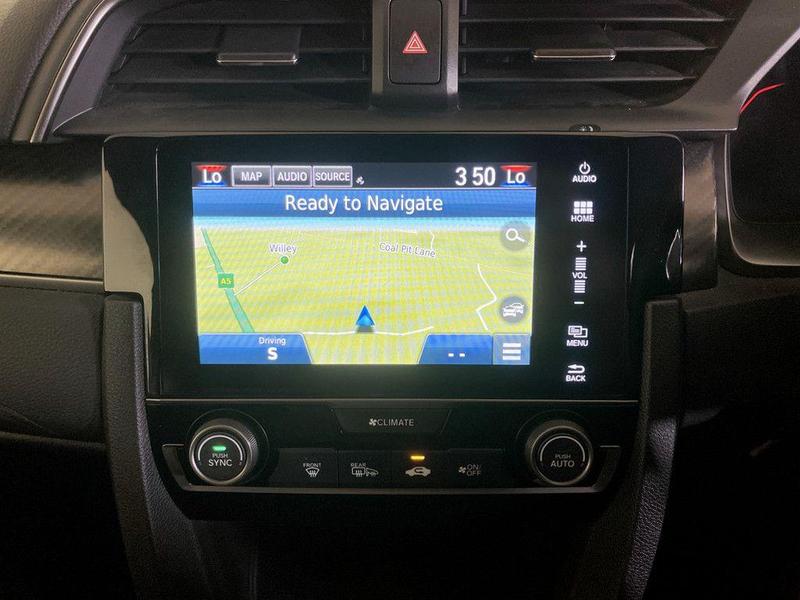 Used Honda Civic 2019 for sale - 76467649: Photo 21