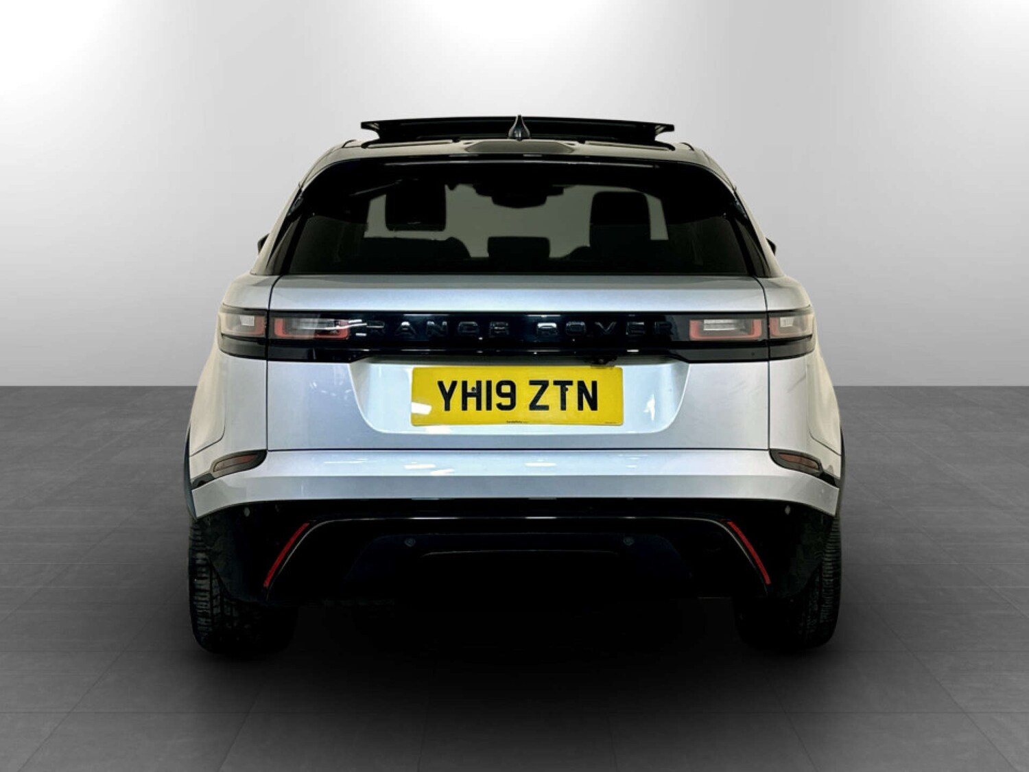 Used Land Rover Range Rover Velar 2019 for sale - 77581159: Photo 10