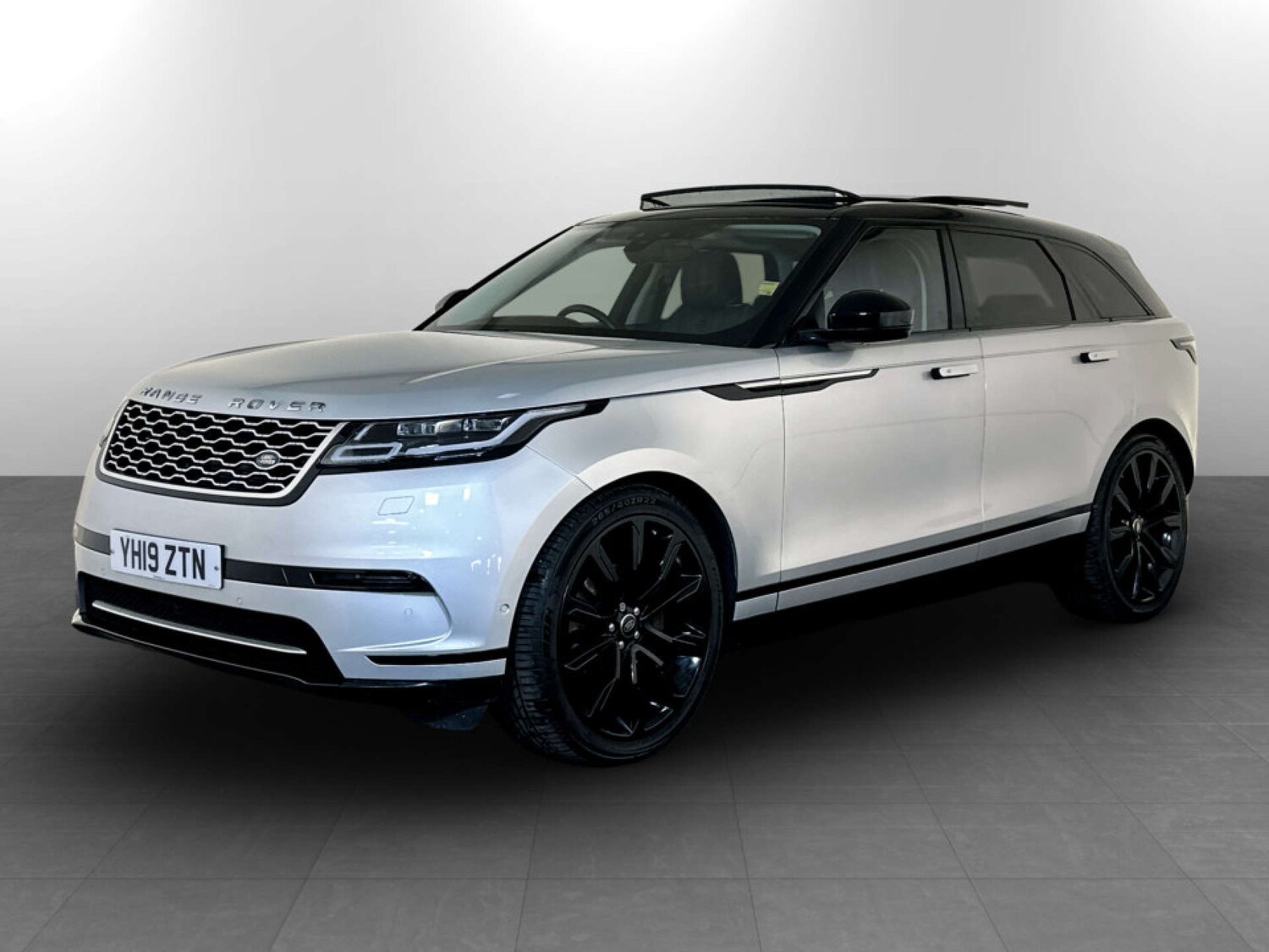 Used Land Rover Range Rover Velar 2019 for sale - 77581159: Photo 7