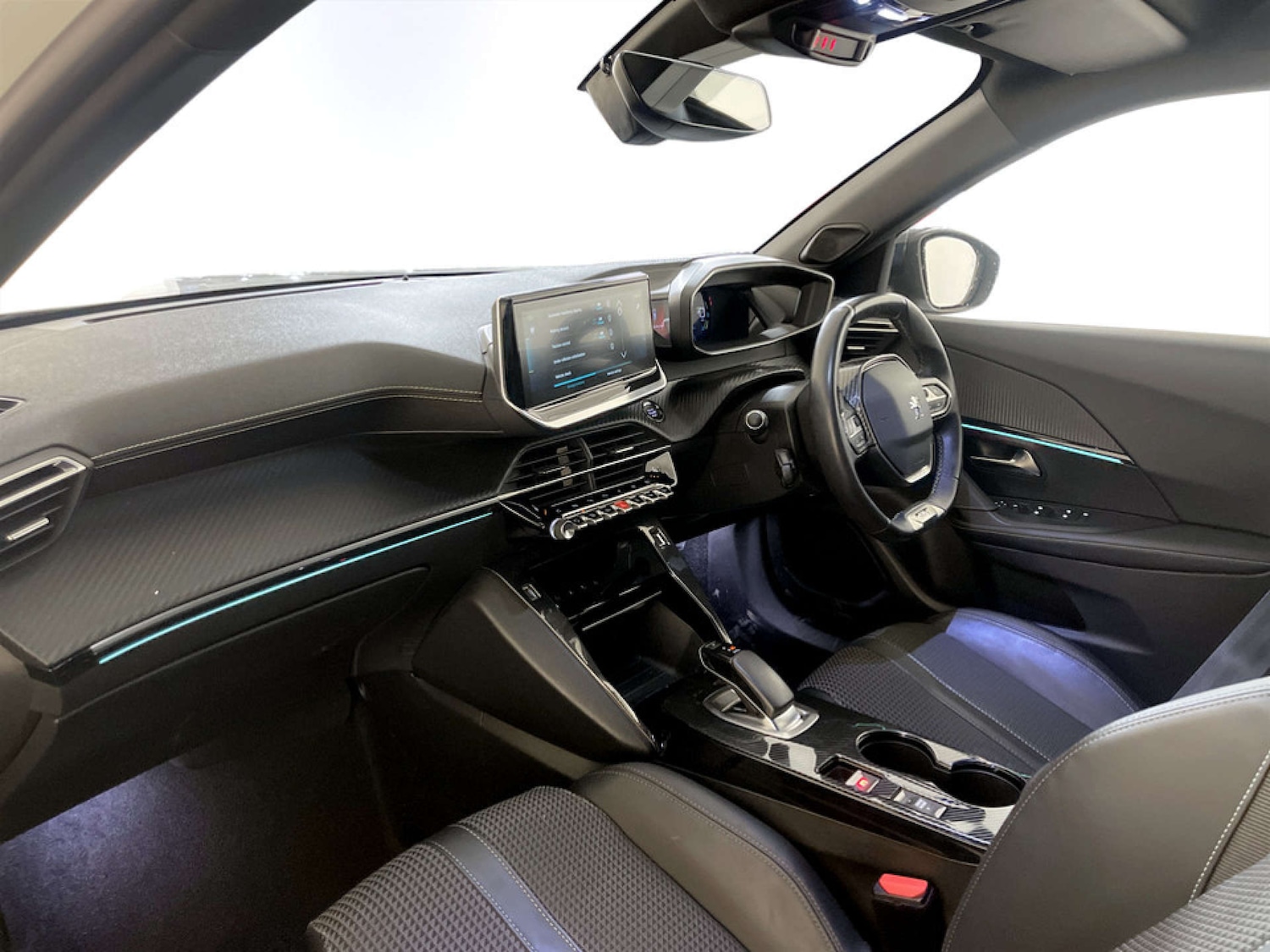 Used Peugeot 2008 2021 for sale - 77621947: Photo 13