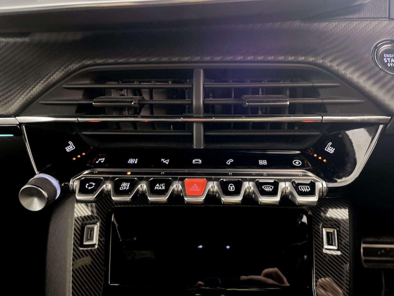 Used Peugeot 2008 2021 for sale - 77621947: Photo 25