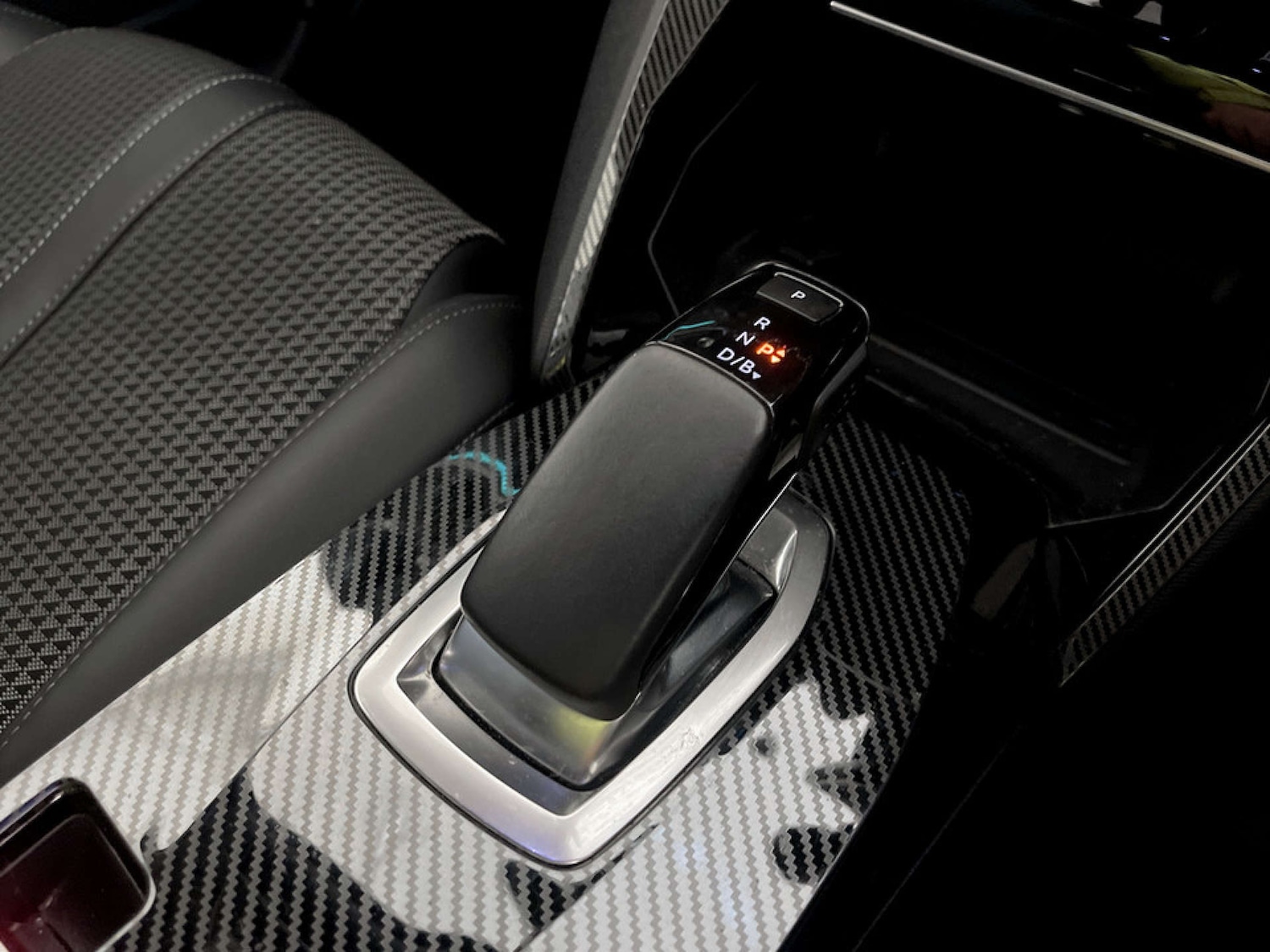 Used Peugeot 2008 2021 for sale - 77621947: Photo 26