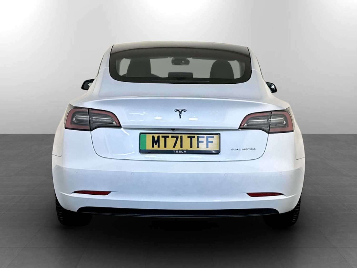 Used Tesla Model 3 2021 for sale - 77185000: Photo 9