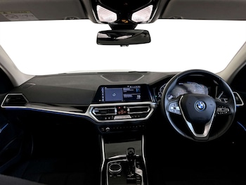 Used BMW 3 Series 2021 for sale - 77606726: Photo