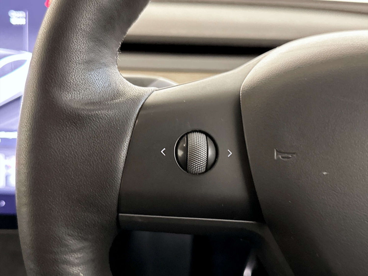 Used Tesla Model Y 2022 for sale - 77299352: Photo 17